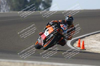 media/Nov-01-2025-TrackDaz (Sat) [[2b4d5192bc]]/B Group/1220pm (Turn 2 Outside)/